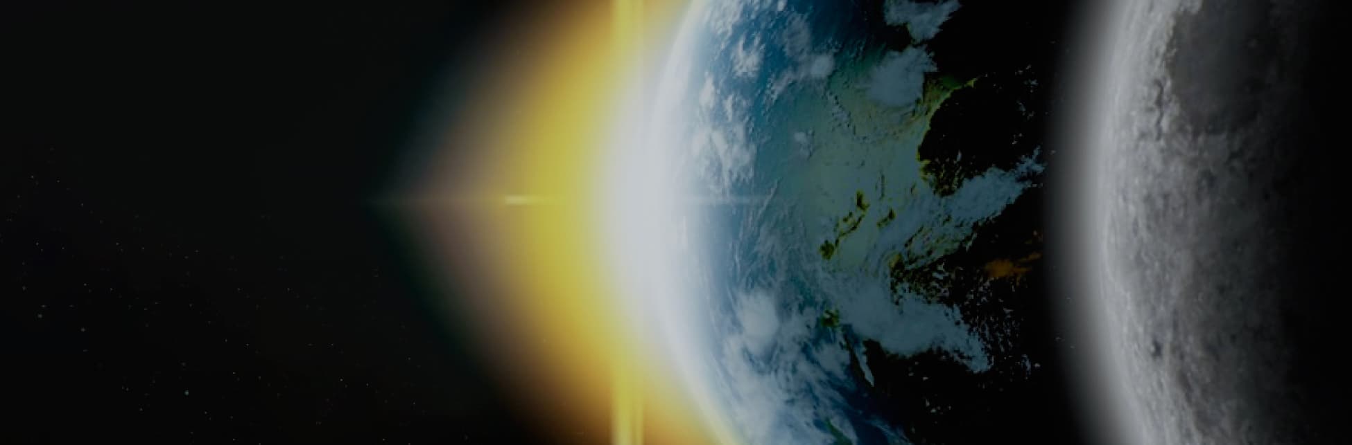 Ilustración. De la parte derecha de la imagen sale la mitad del planeta Tierra, del borde del semicírculo sale un destello de luz amarilla que se extiende hacia la izquierda.