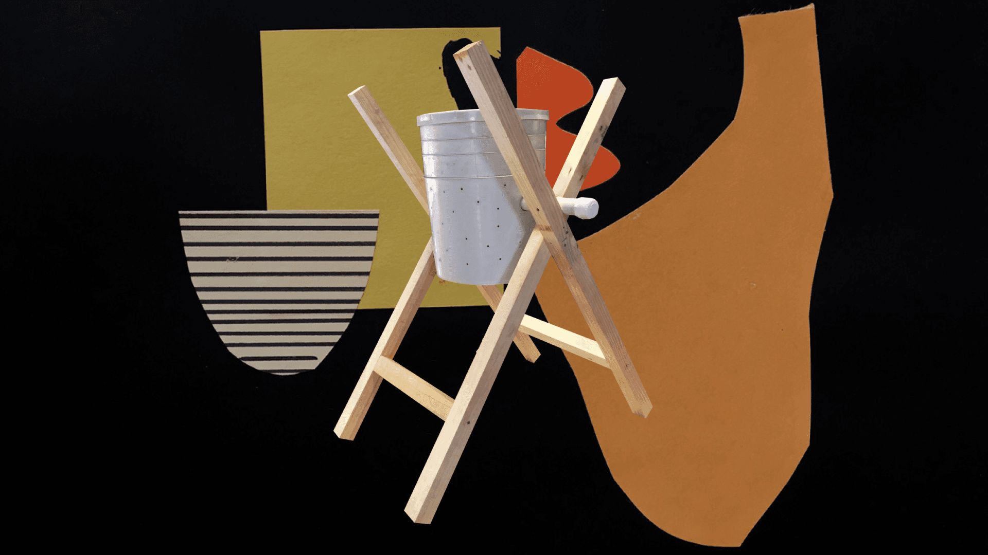 Ilustración. En el centro de la imagen una compostera casera, compuesta por un balde sostenido por cuatro palos en forma de x.